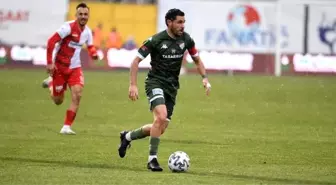 Bursaspor'da Özer Hurmacı'nın eli kırıldı