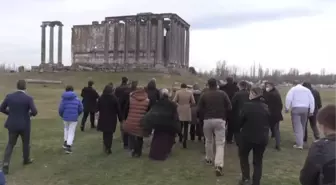 Son dakika haberleri: Gençlik ve Spor Bakanı Kasapoğlu, Aizanoi Antik Kenti ve Murat Dağı'nı ziyaret etti