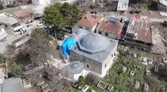 Tam 386 yıllık, 4.Murat'ın yaptırdığı caminin minaresi söküldü