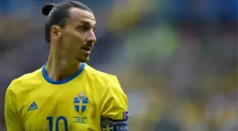 Zlatan Ibrahimovıc yeniden İsveç Milli Takım kadrosuna çağrıldı