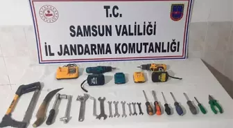 Son dakika! Bafra'da eski tütün deposunun çatısını sökmeye çalışan 5 kişiye adlı kontrol