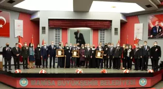 Manisa'da devlet övünç madalyası töreni düzenlendi