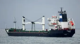 ÇANAKKALE - Bozcaada açıklarında karaya oturan Panama bayraklı kuru yük gemisi için kurtarma çalışması yapılacak (2)