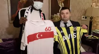 FENERBAHÇE TUTKUNU DOWN SENDROMLU EREN'E SÜRPRİZ ZİYARET