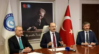 Türk Eğitim-Sen'den '2023'e Doğru Türkiye'de Din Eğitimi ve Değerler Eğitimi Çalıştayı'