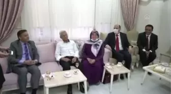 Sevgi evlerinde yetişen kızı, Aile, Çalışma ve Sosyal Hizmetler İl Müdüründen istediler