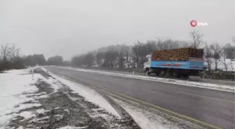 Kastamonu'da kar yağışı etkili oluyor