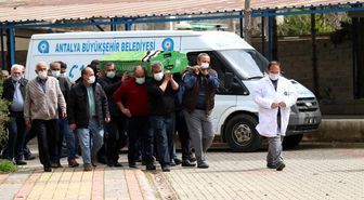Kocası tarafından öldürülen kadın gözyaşları arasında toprağa verildi
