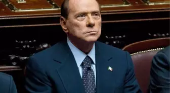 İtalya'nın eski Başbakanı Silvio Berlusconi hastaneye kaldırıldı