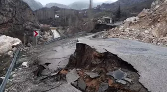 Konya'nın Taşkent ilçesinde sel nedeniyle 3 mahalleye ulaşım kesildi