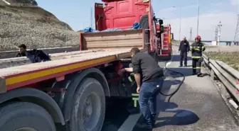 Son dakika gündem: Sürücünün dikkati, TIR'ın yanmasını önledi