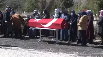 Son dakika gündem: Cumhuriyet Savcısı Salkım'ın cenazesi köyünde toprağa verildi