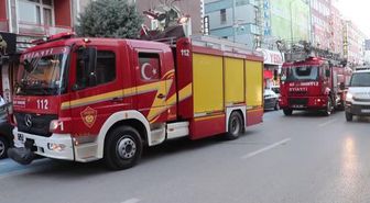 ISPARTA -Halatı koparak beton zemine düşen yük asansörünün içindeki iki kişi yaralandı