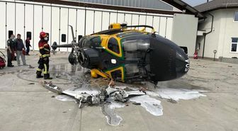 İtalya'da polis helikopteri havalanırken kaza yaptı