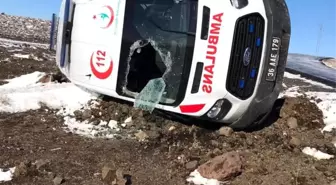 Son dakika haberleri: Kars'ta ambulans takla attı: 3 yaralı