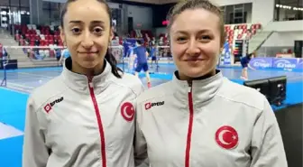 Milli badmintoncular Nazlıcan İnci ve Bengisu Erçetin'den Polonya'da altın madalya