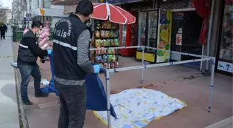 Yaşlı adam dengesini kaybederek balkondan düştü, onu kanlar içinde gören karısı baygınlık geçirdi