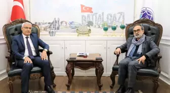 Garip'ten Belediye Başkanı Güder'e ziyaret