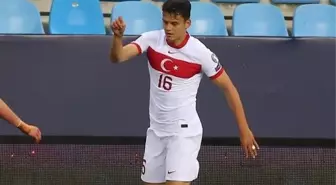 Enes Ünal kimdir? Enes Ünal kaç yaşında, nereli? Enes Ünal hangi takımda oynuyor?