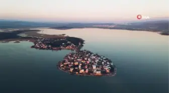 Gölyazı'da hayran bırakan gün batımı manzarası