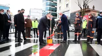 Ümraniye'de yaya geçitlerine 'kırmızı çizgi' uygulaması