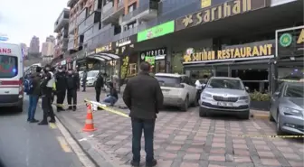 (Başakşehir'de silahlı kavga: 2 ölü, 2 yaralı; dehşet anları kamerada