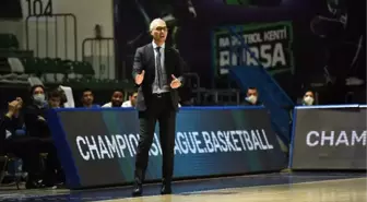 TOFAŞ Basketbol Başantrenörü Hakan Demir: Önümüzdeki sezon daha iyi işler yapmak istiyoruz