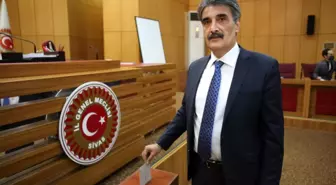 Sivas İl Genel Meclisi Başkanı Hakan Akkaş yeniden göreve seçildi