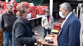 Başkan Sadıkoğlu sebze meyve komisyoncularının sorunlarını dinledi