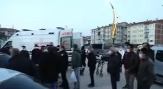 Çubuk ilçesinde 3 otomobil çarpıştı: 3 yaralı