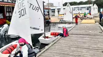 Darıca Yelken Kulübü'nde ilk madalya heyecanı