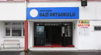 Son Dakika | Öğrenciler şehit savcı adına yaptırılan bilişim sınıfı ve kütüphanede uzaktan kesintisiz eğitimle buluşuyor