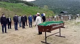 Son dakika haberi... Kovid-19 nedeniyle hayatını kaybeden hakimin cenazesi toprağa verildi