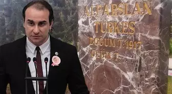 Türkeş'in oğlu, babasının ölüm yıl dönümünde kabir ziyaretine alınmadı: Böyle bir rezalet olmaz