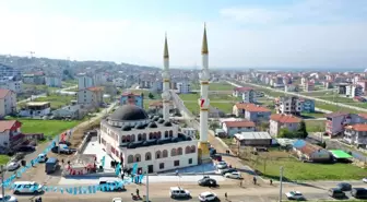 Başiskele Mehmed Akif Ersoy Camii dualarla ibadete açıldı