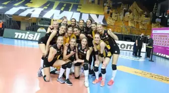 VakıfBank, Sultanlar Ligi'nde finalde