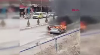 YOZGAT'TA HAREKET HALİNDEKİ OTOMOBİL YANDI