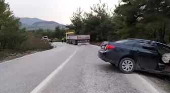 Osmaneli'nde trafik kazası, 3 hafif yaralı