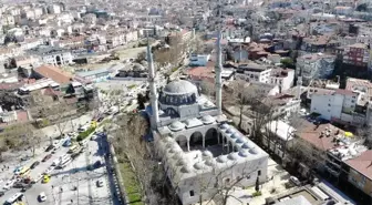 Ramazan Ayı için Vahide Sultan Camii'nde mahyalar hazırlanmaya başlandı