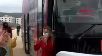 ESKİŞEHİR CHP'Lİ KADINLARIN 'YAŞAM HAK' OTOBÜSÜ ESKİŞEHİR'DE