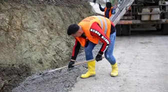 Fatsa Belediyesi beton yollarda 'V' kanal çalışması başlattı