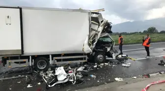 Son dakika! İzmir'de feci kaza: 1 ölü, 1 ağır yaralı