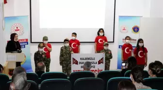 Son dakika haber! Öğrenciler, jandarmayı ziyaret edip şehitler anısına program yaptı