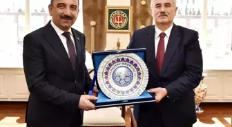 Siirt Valisi Hacıbektaşoğlu, Yargıtay Başkanı Akarca'yı ziyaret etti