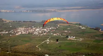 Yamaç Paraşütü Hedef Şampiyonasına rüzgar engeli