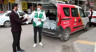 Bismil Belediyesinden iftar öncesi tatlı ikramı