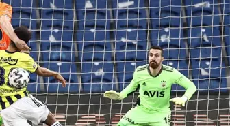 Harun Tekin, uzaktan gol yemede rekora doğru koşuyor