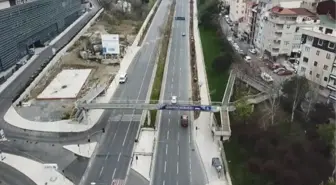 Şişli'de hastane yakınındaki yaya üst geçidinde motosiklet korkusu (Havadan fotoğraflarla)