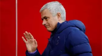 Jose Mourinho: Tottenham Hotspur, Portekizli menajerin görevine son verdi