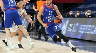 THY Avrupa Ligi: Anadolu Efes: 90 Real Madrid: 63